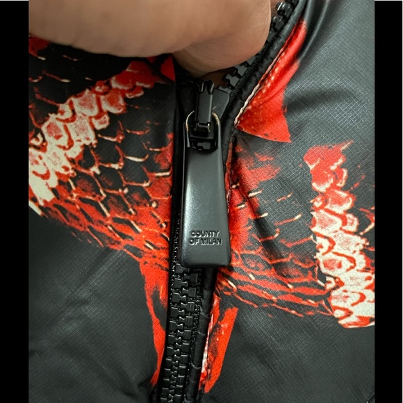 EUC Men’s Medium Marcelo Burlon County Of Milan Hooded Snake Print Down Jacket - Picture 9 of 16